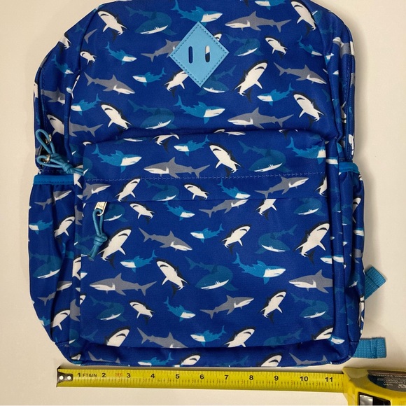 SHARK BACKPACK FOR BOYS & GIRLS/LIGHT WEIGHT PRESCHOOL, TODDLER OR KINDERGARTEN - Picture 2 of 4